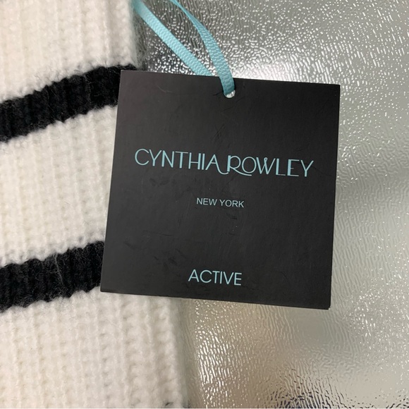 Cynthia Rowley Women's Vest - Picture 5 of 8
